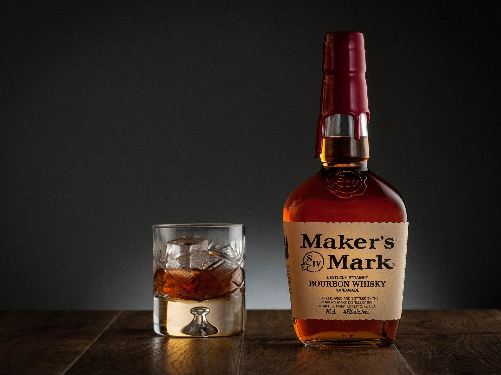 Wallpaper Alcohol Drinks, Whiskey, Bottle, Cup - Makers Mark - HD Wallpaper 