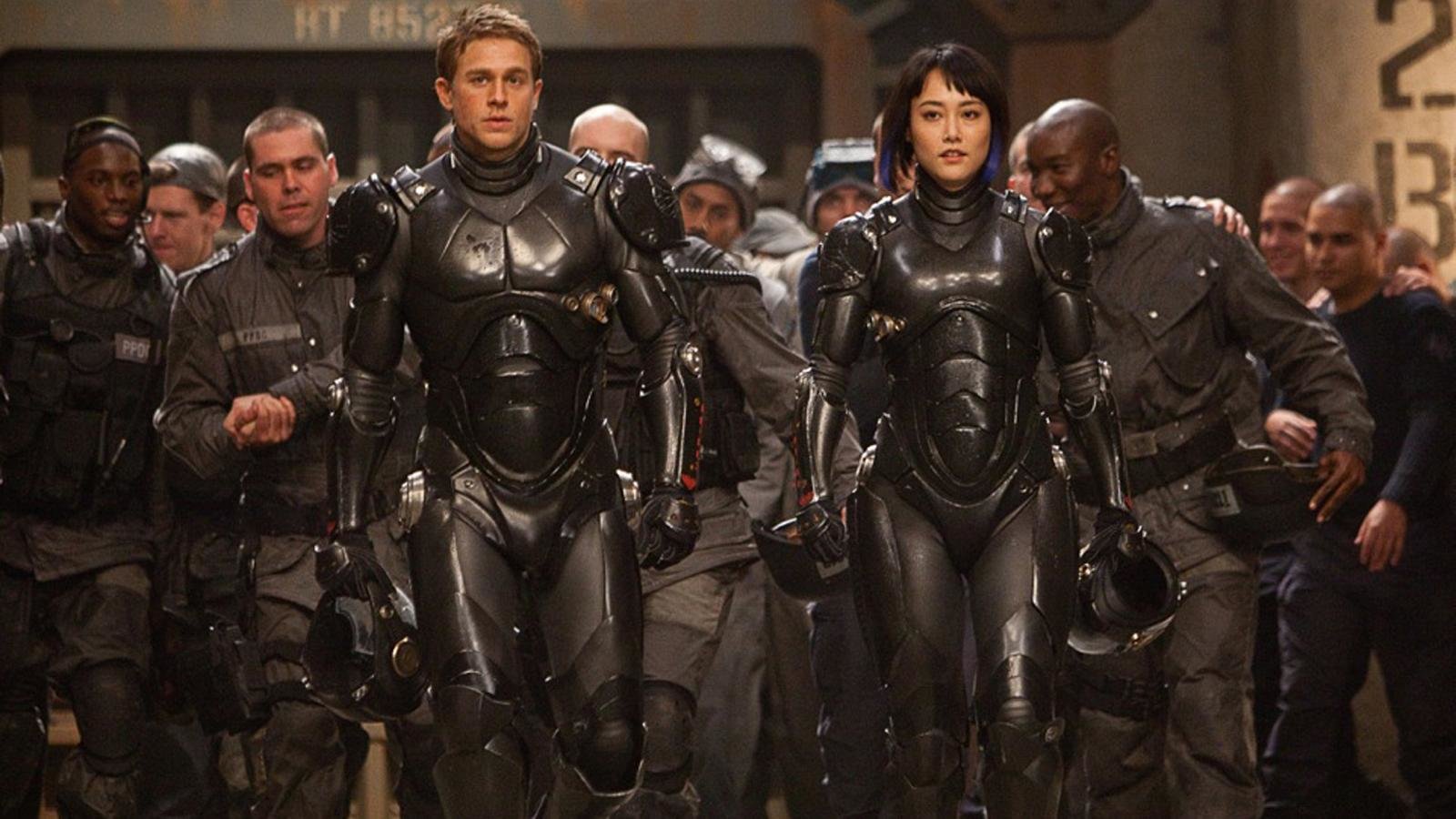 Best Charlie Hunnam Background Id - Pacific Rim Movie - HD Wallpaper 