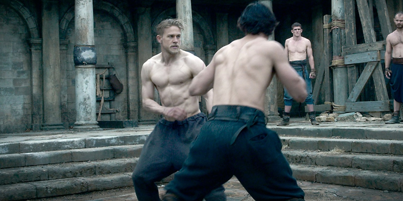 High Resolution Wallpaper - Charlie Hunnam King Arthur Training - HD Wallpaper 