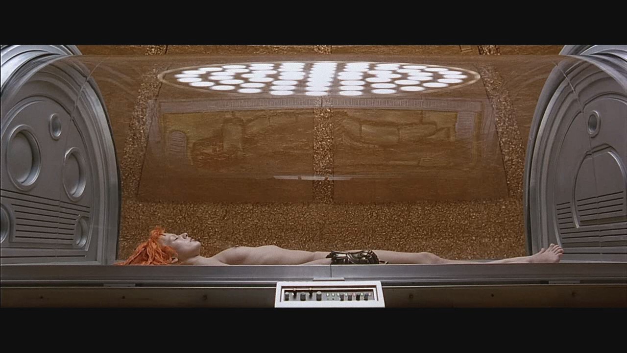 The Fifth Element - Milla Jovovich Fifth Element Tube - HD Wallpaper 