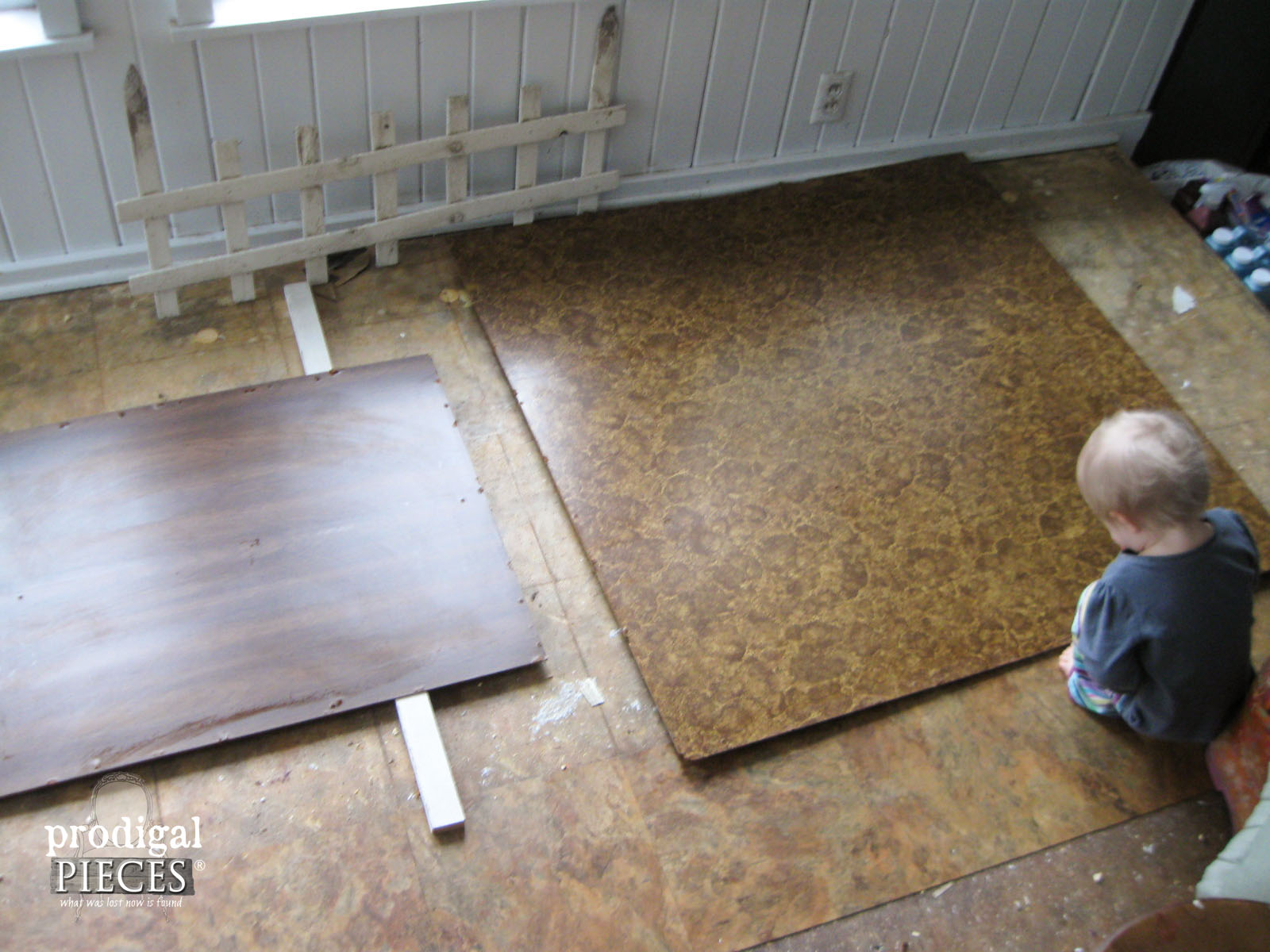 Prepping China Cabinet Back For Wallpaper - Floor - HD Wallpaper 