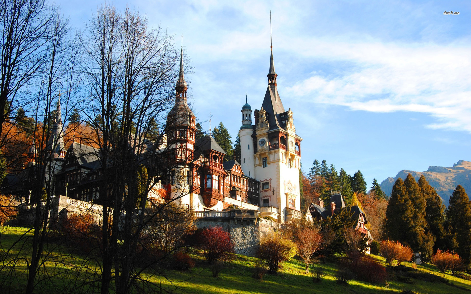 Peles Castle - HD Wallpaper 