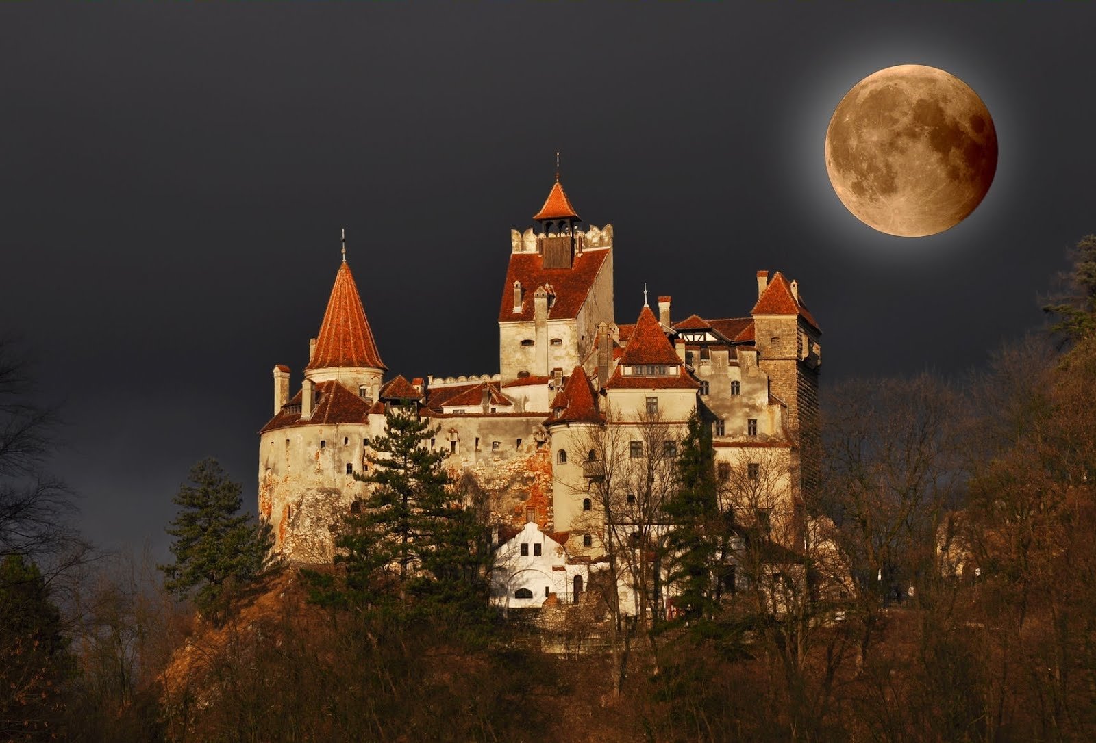Bran Castle Dracula - HD Wallpaper 
