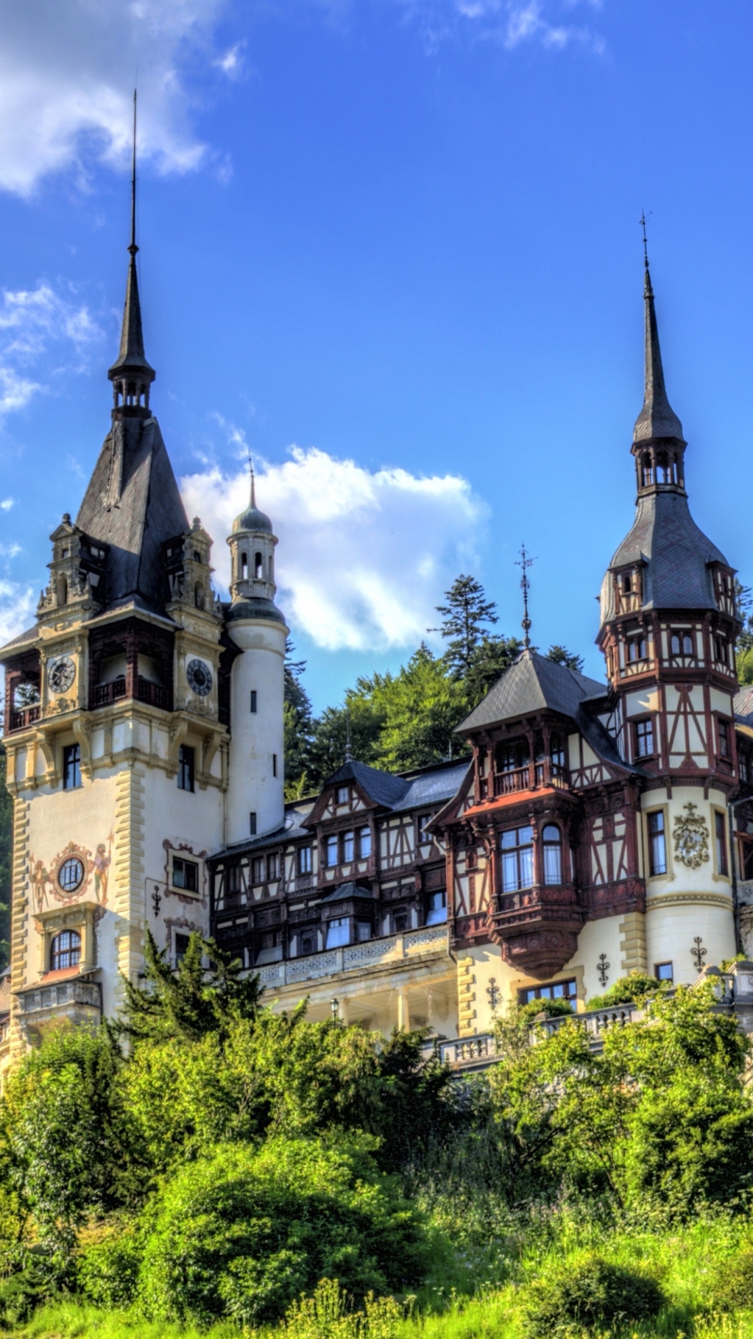 Peleş Castle - HD Wallpaper 