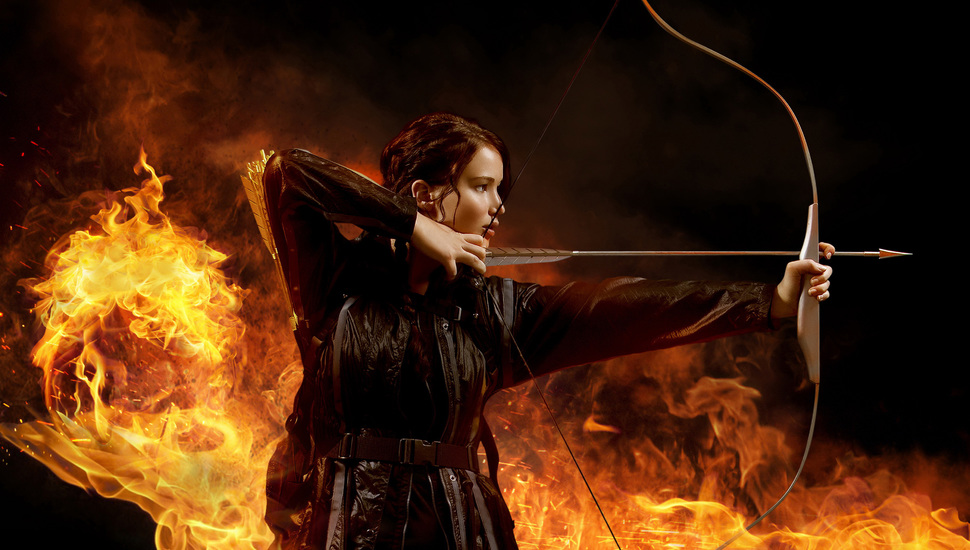 Brunette, In, The, Training, Hunger, Concentration, - Hunger Games Katniss Bow And Arrow - HD Wallpaper 