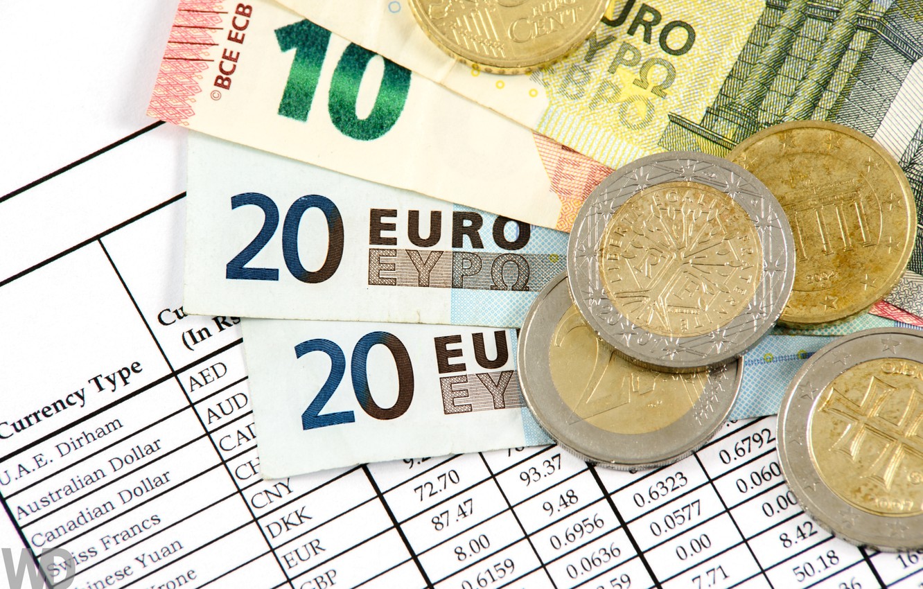 Photo Wallpaper Macro, Money, Euro, Coins, Bills - 2 Euro To Aed - HD Wallpaper 