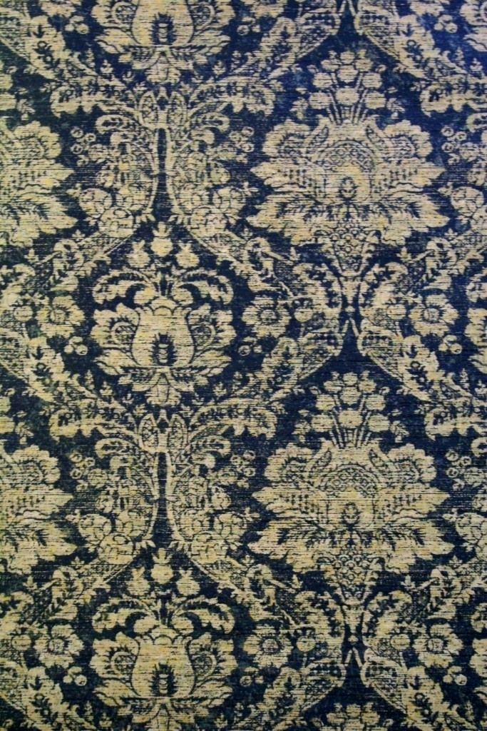 Navy And Gold Wallpaper - Carpet - HD Wallpaper 