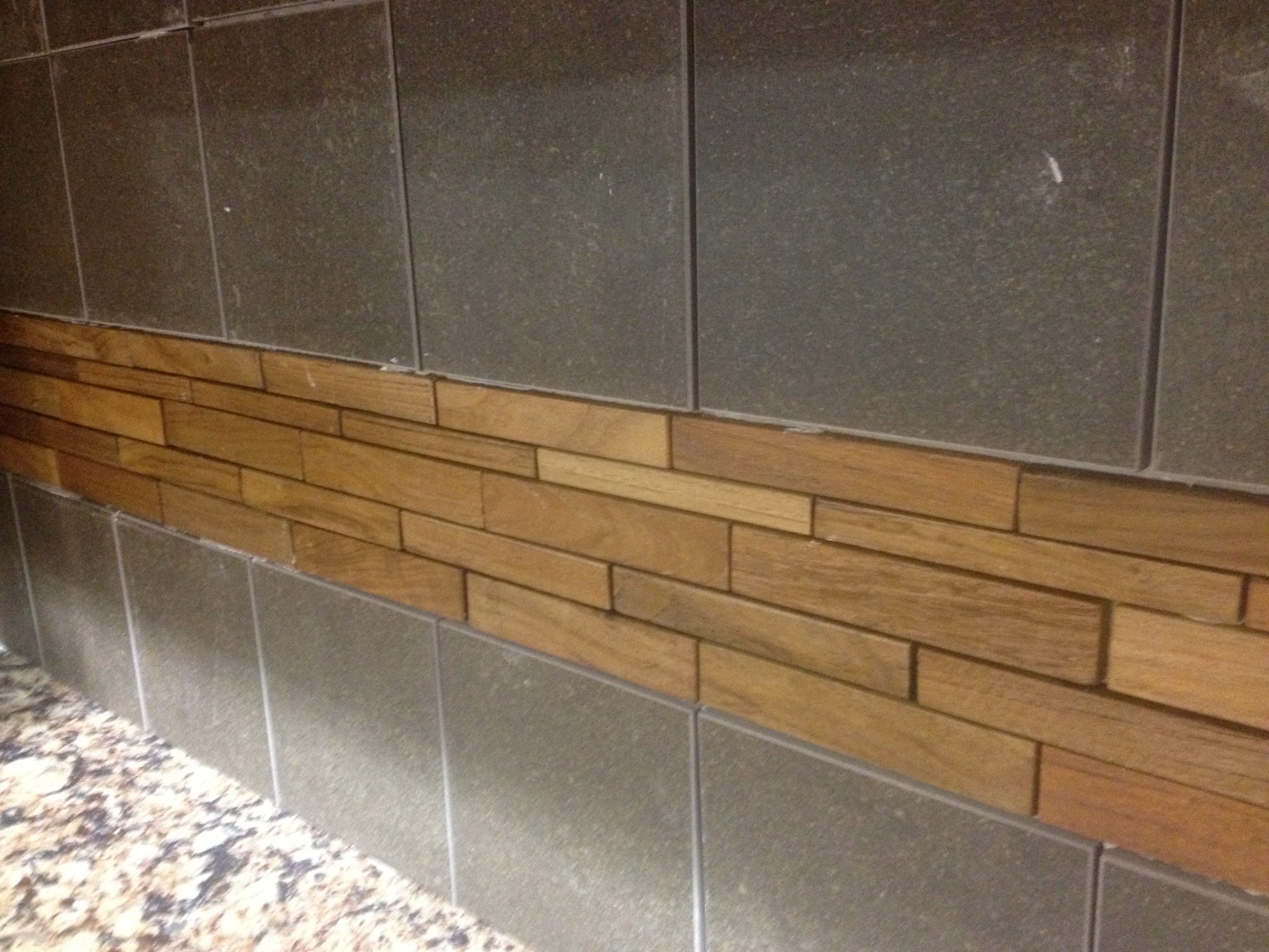 Tile And Wood Walls - HD Wallpaper 