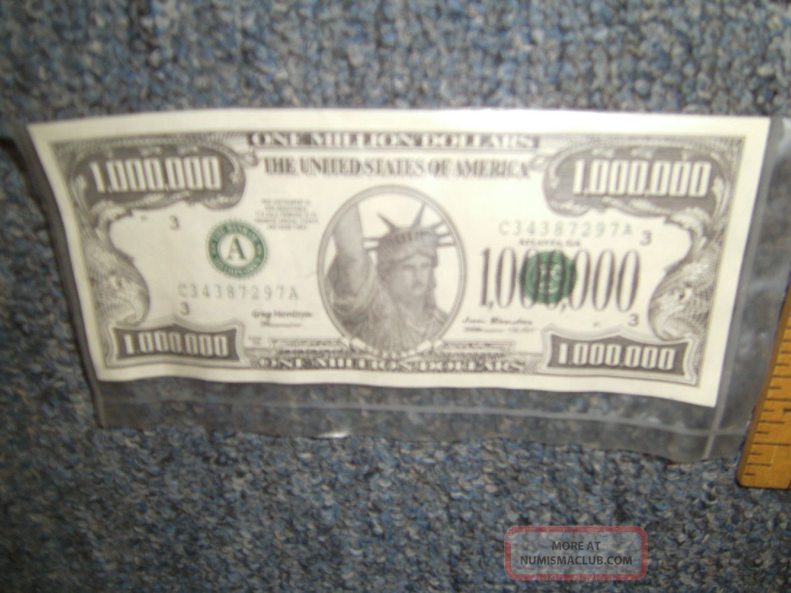 S - Half A Million Dollar Bill - HD Wallpaper 