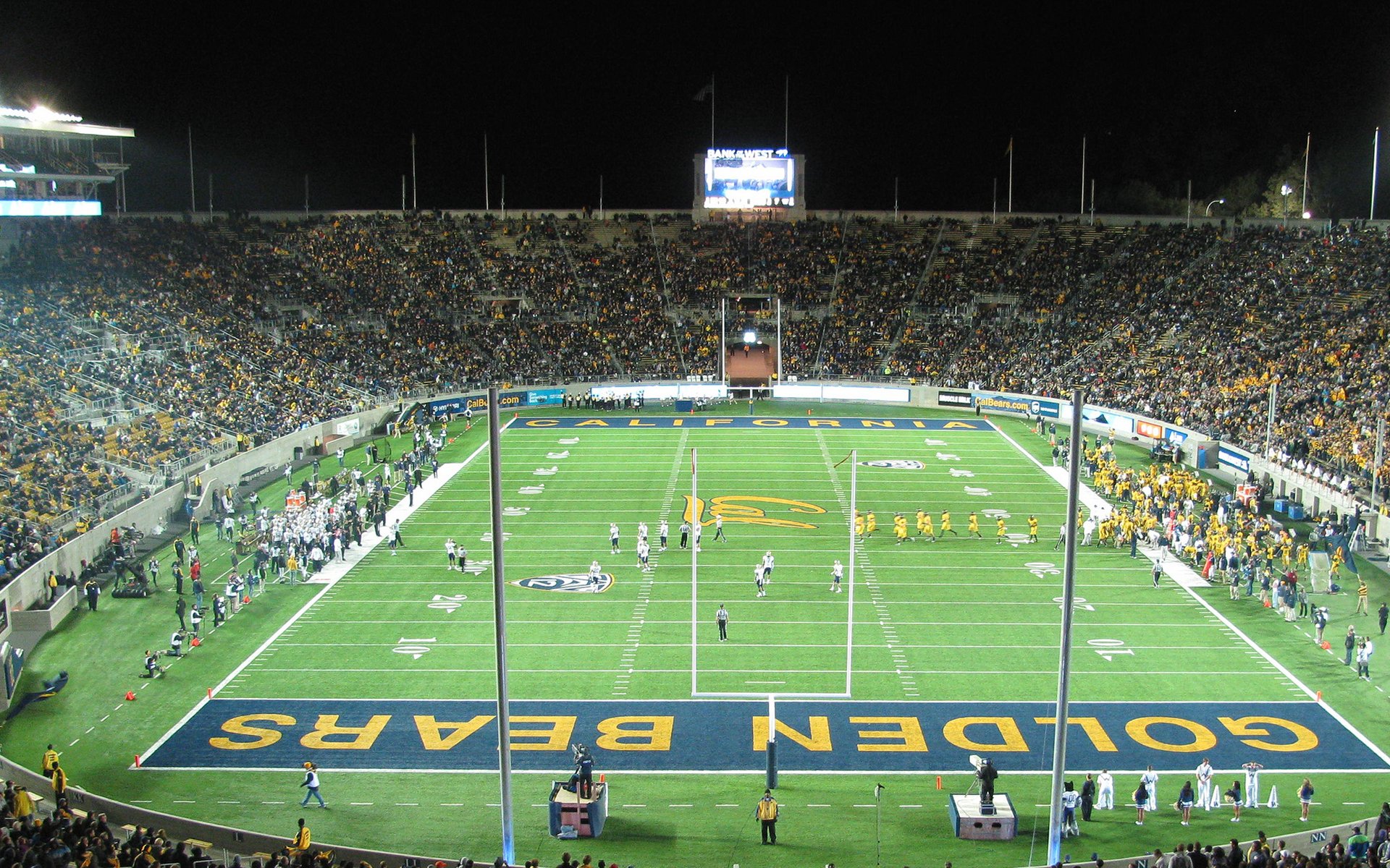 California College Football Stadium - HD Wallpaper 
