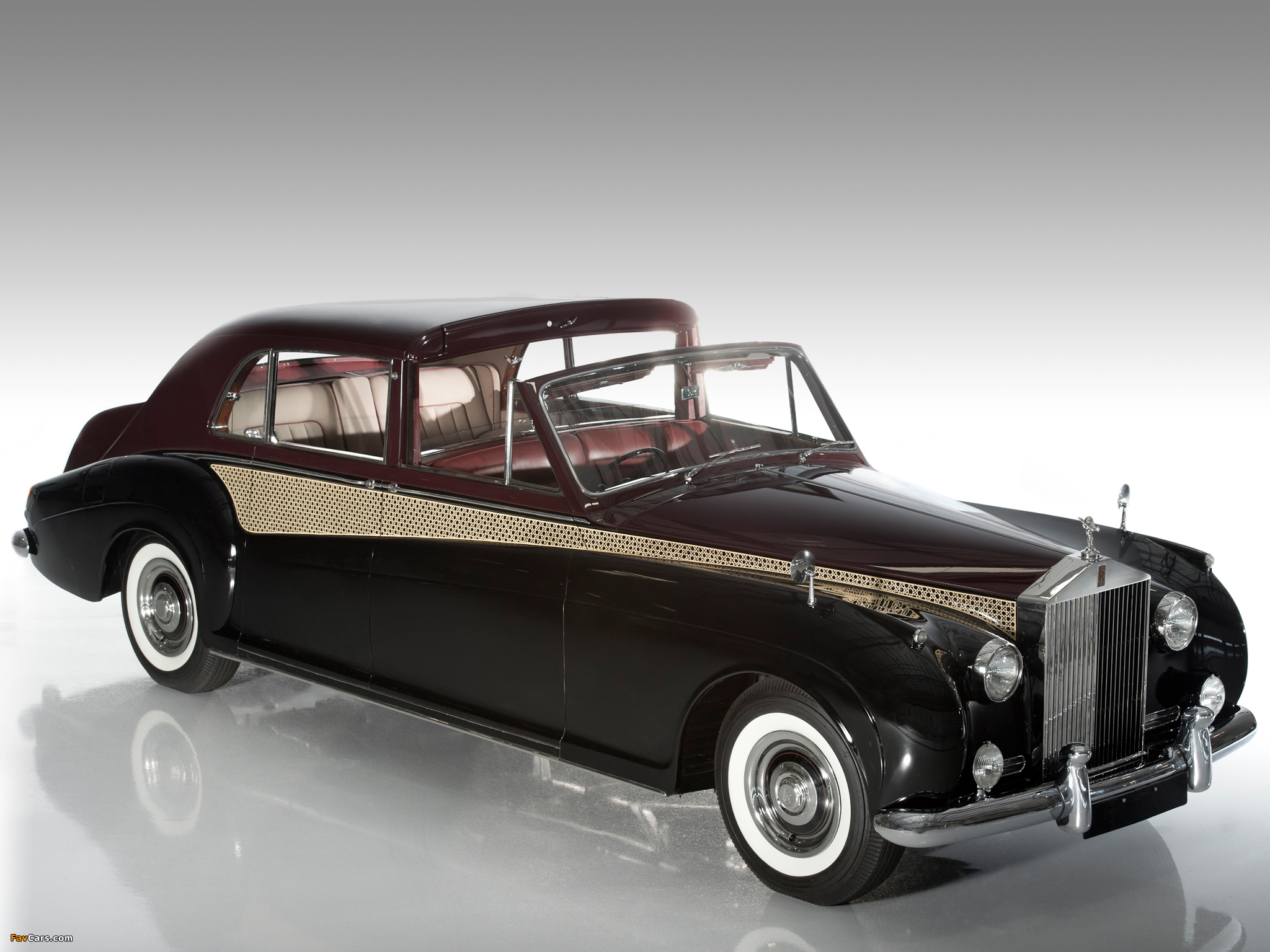 Roll Royce Phantom 1960 - HD Wallpaper 