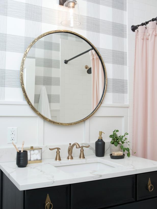 Plaid Wallpaper Bathroom - HD Wallpaper 