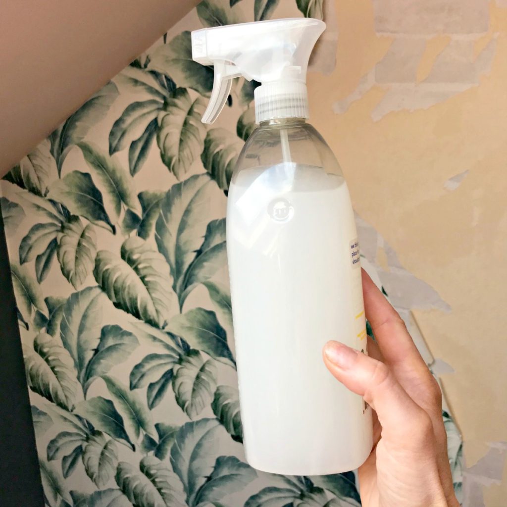 Plastic Bottle - HD Wallpaper 