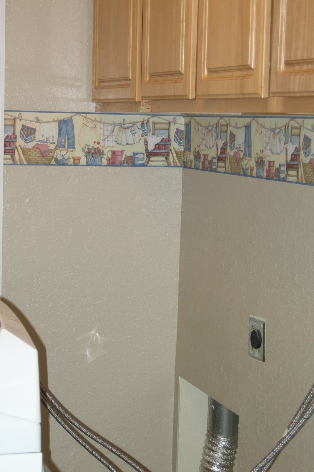 Vintage Laundry Room Wallpaper Photo - Laundry Room Wallpaper Strips - HD Wallpaper 