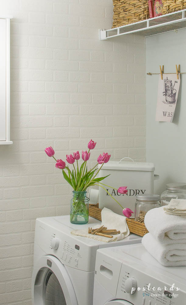 Laundry Room Makeover With Brick Wallpaper - Laundry Room Refresh Ideas - HD Wallpaper 