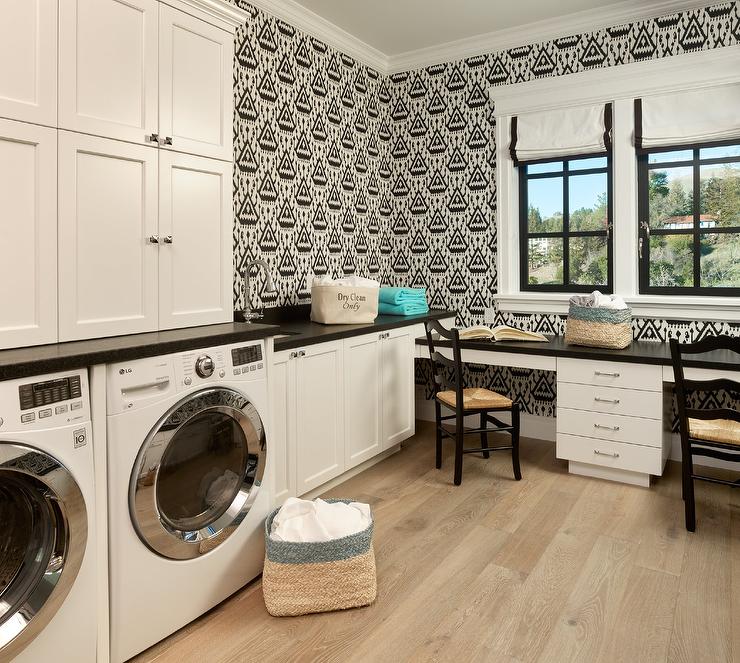 Black And White Laundry Room - HD Wallpaper 