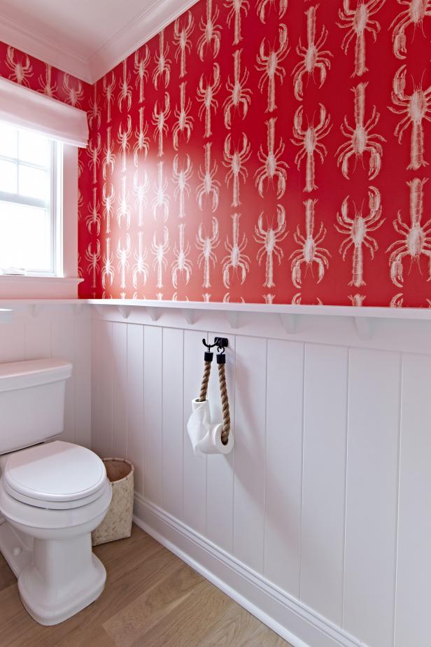 Coastal Bathroom With Red And White Lobster Wallpaper - Cottage Toilet Paper Holder - HD Wallpaper 
