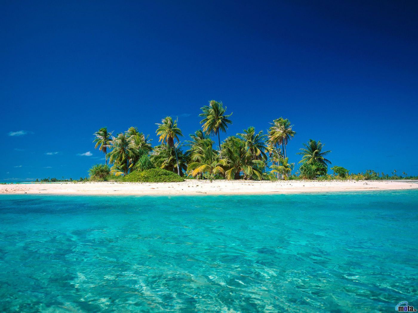 Tropical Island - HD Wallpaper 