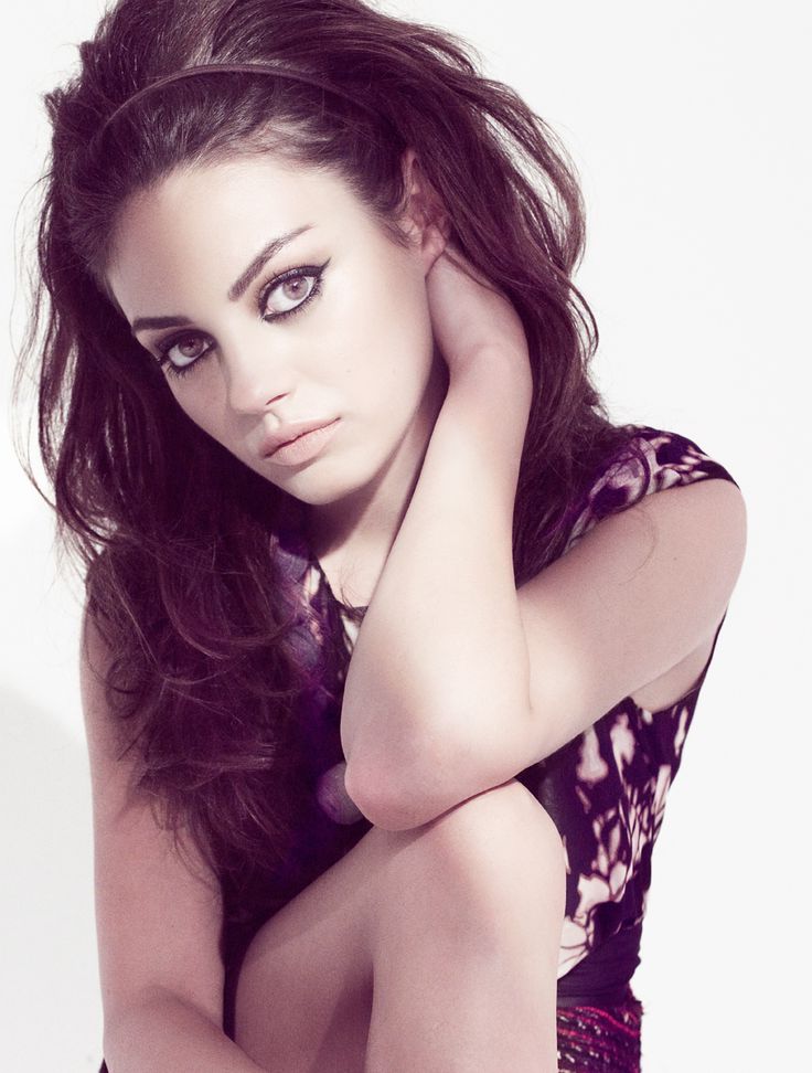 Mila Kunis Phone Background - HD Wallpaper 