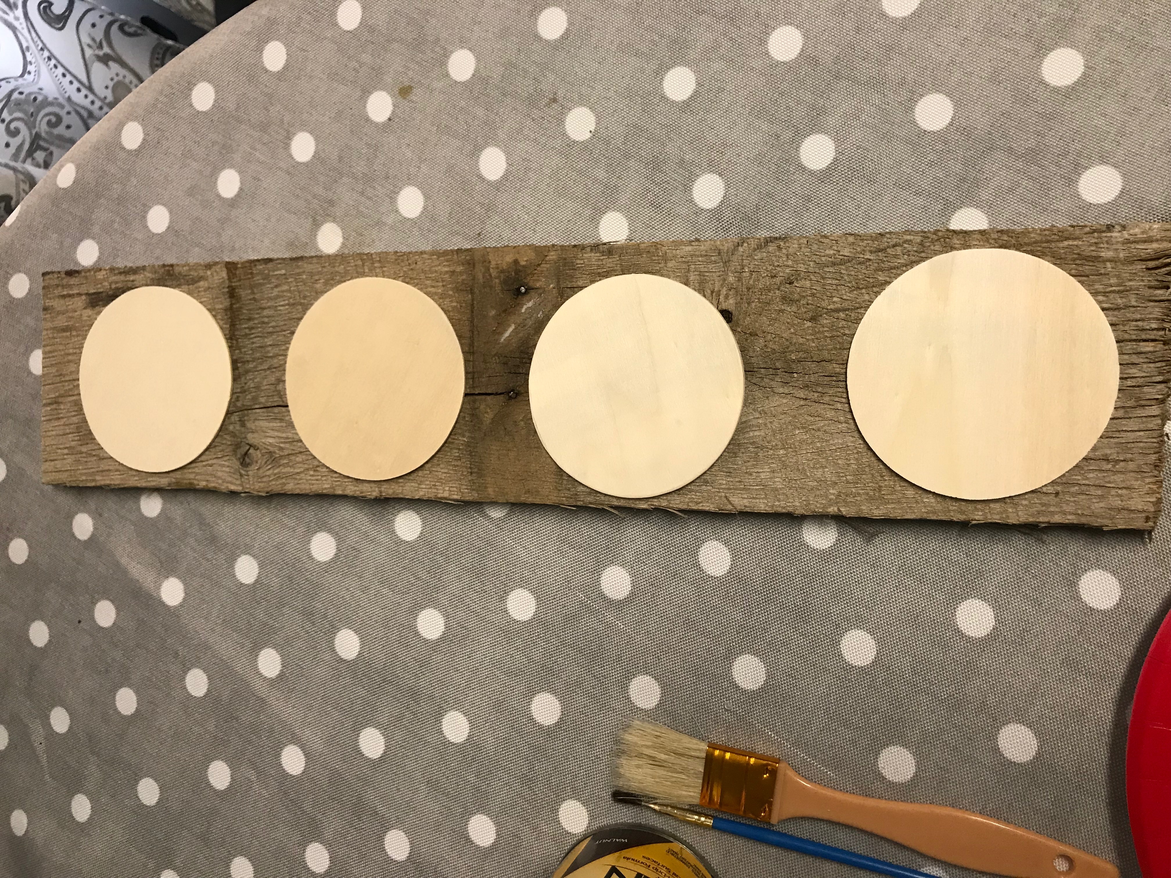 Linens - HD Wallpaper 