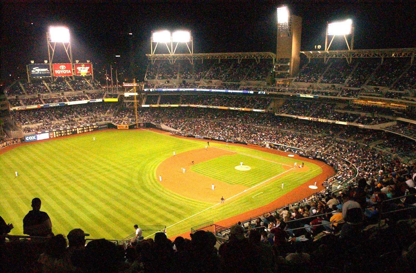 Cool Baseball Stadium Wallpaper - Baseball Field - HD Wallpaper 