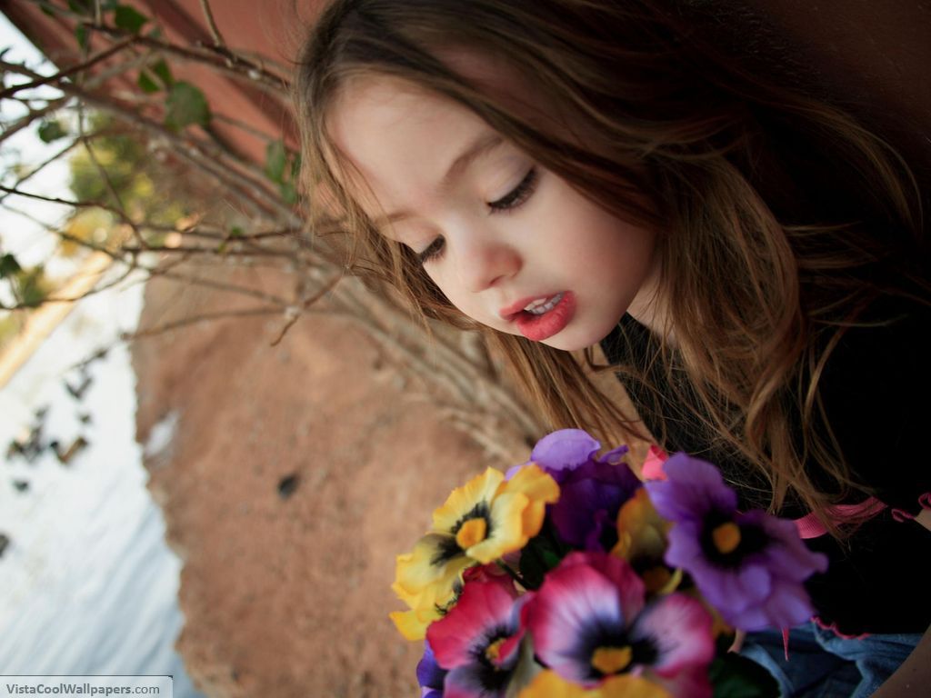 A Baby Girl Pictures Cute - Cute Girls With Flowers - HD Wallpaper 
