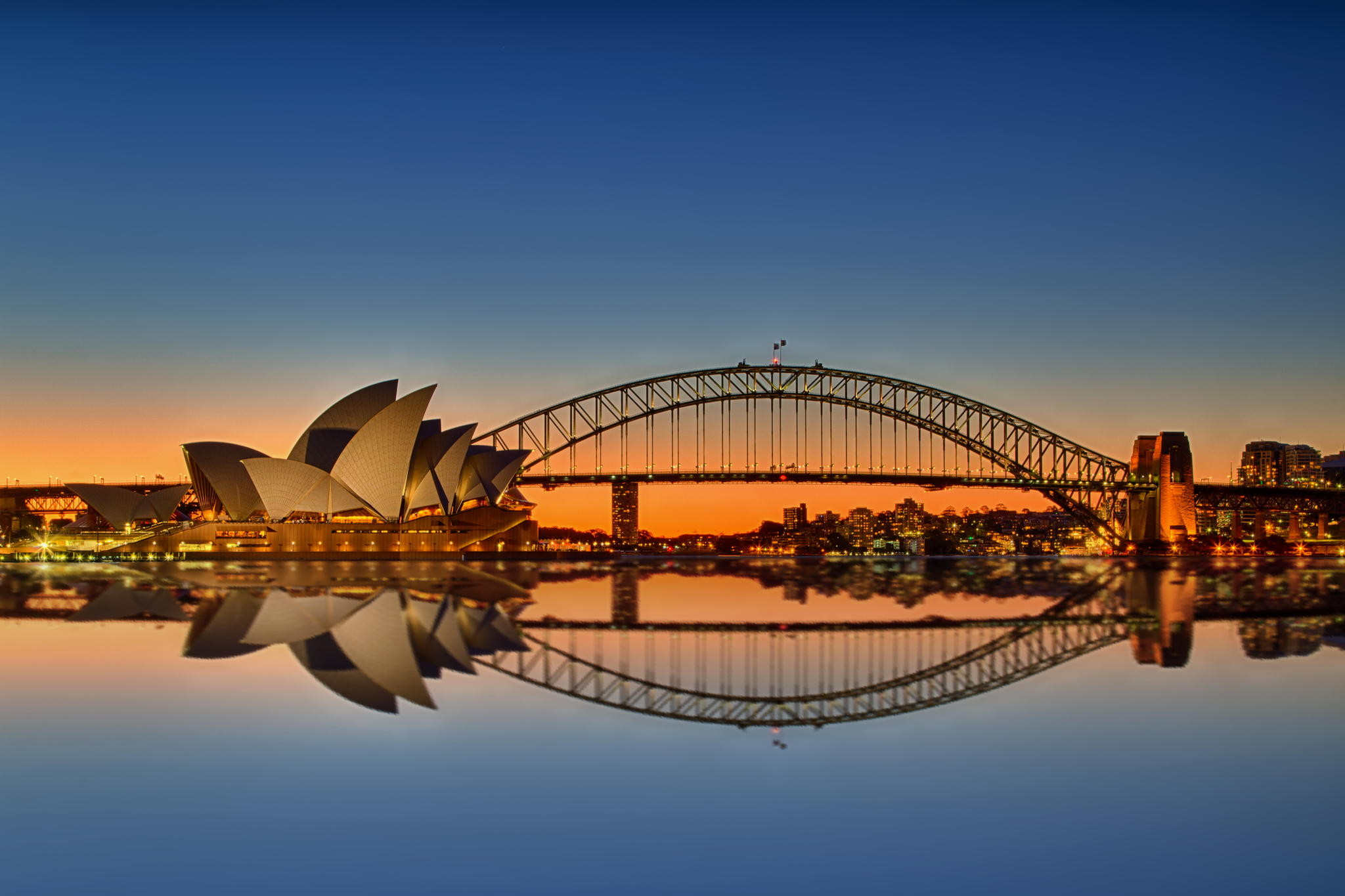 Sydney Wallpaper - Sydney Harbour Bridge And Opera House - HD Wallpaper 