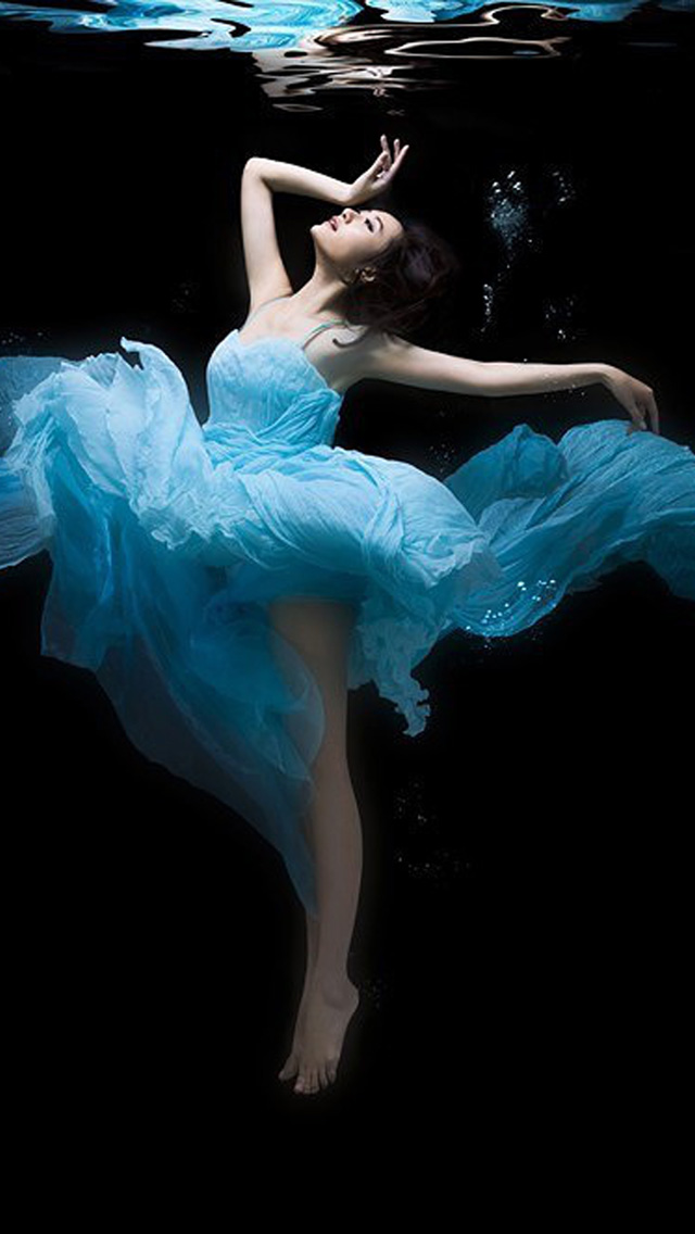 Water Dance Iphone Wallpaper - Dancing Girl Wallpaper Hd - 640x1136  Wallpaper - teahub.io