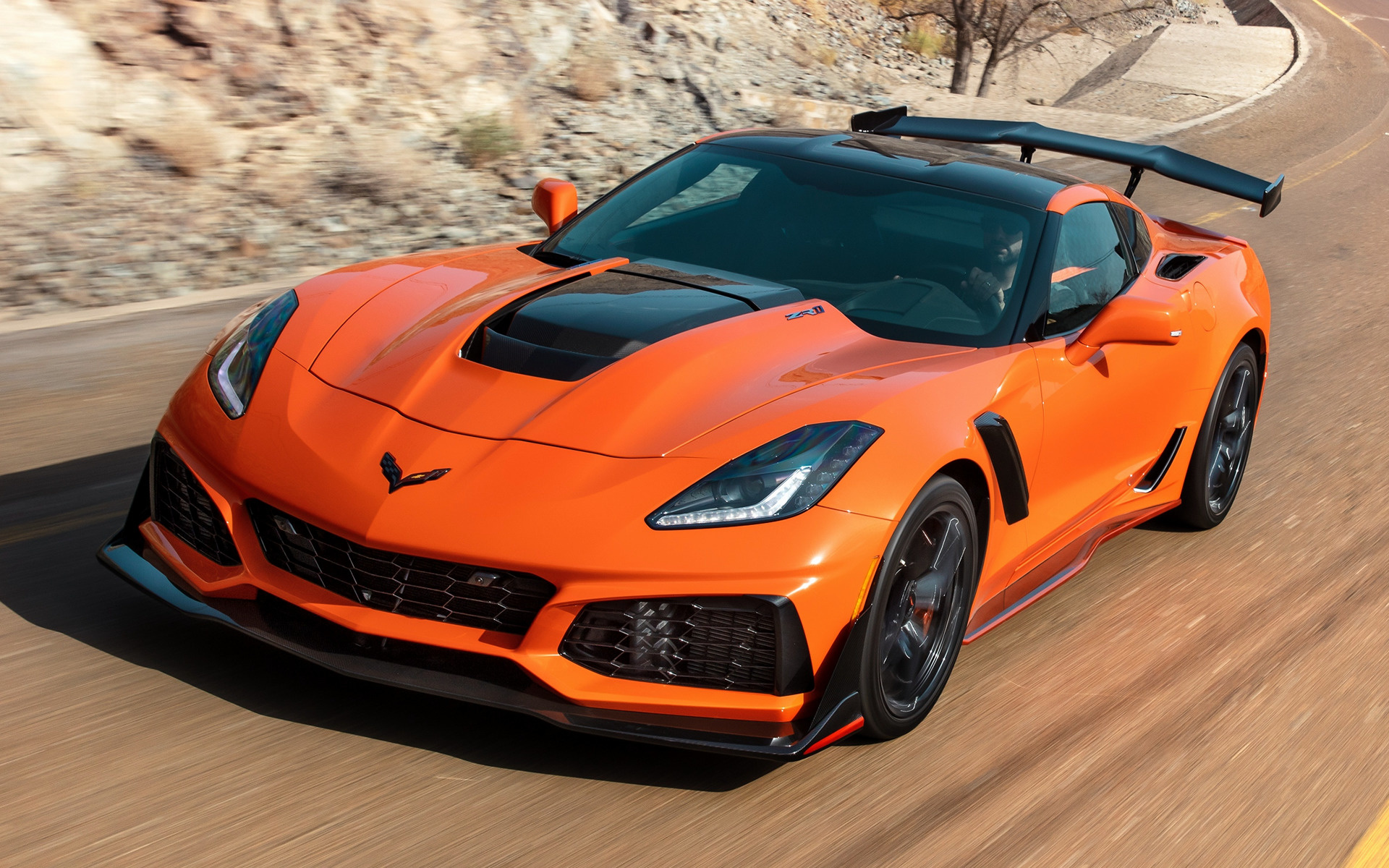 Neon Orange 2019 Corvette - HD Wallpaper 
