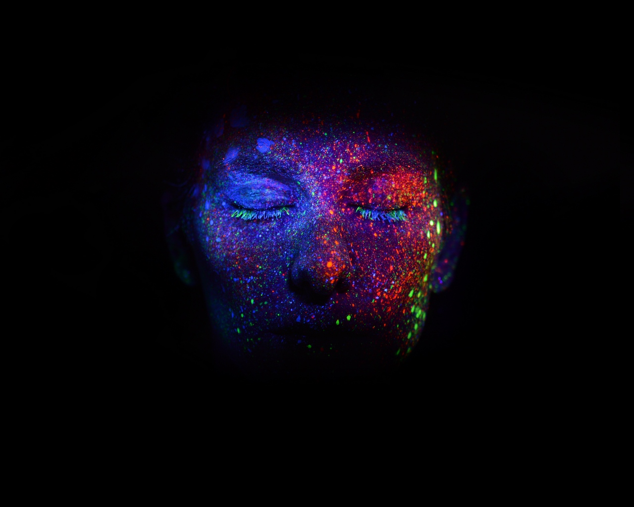 Wallpaper Face, Sequins, Makeup, Ultraviolet, Glow - If Everything Around Seems Dark - HD Wallpaper 