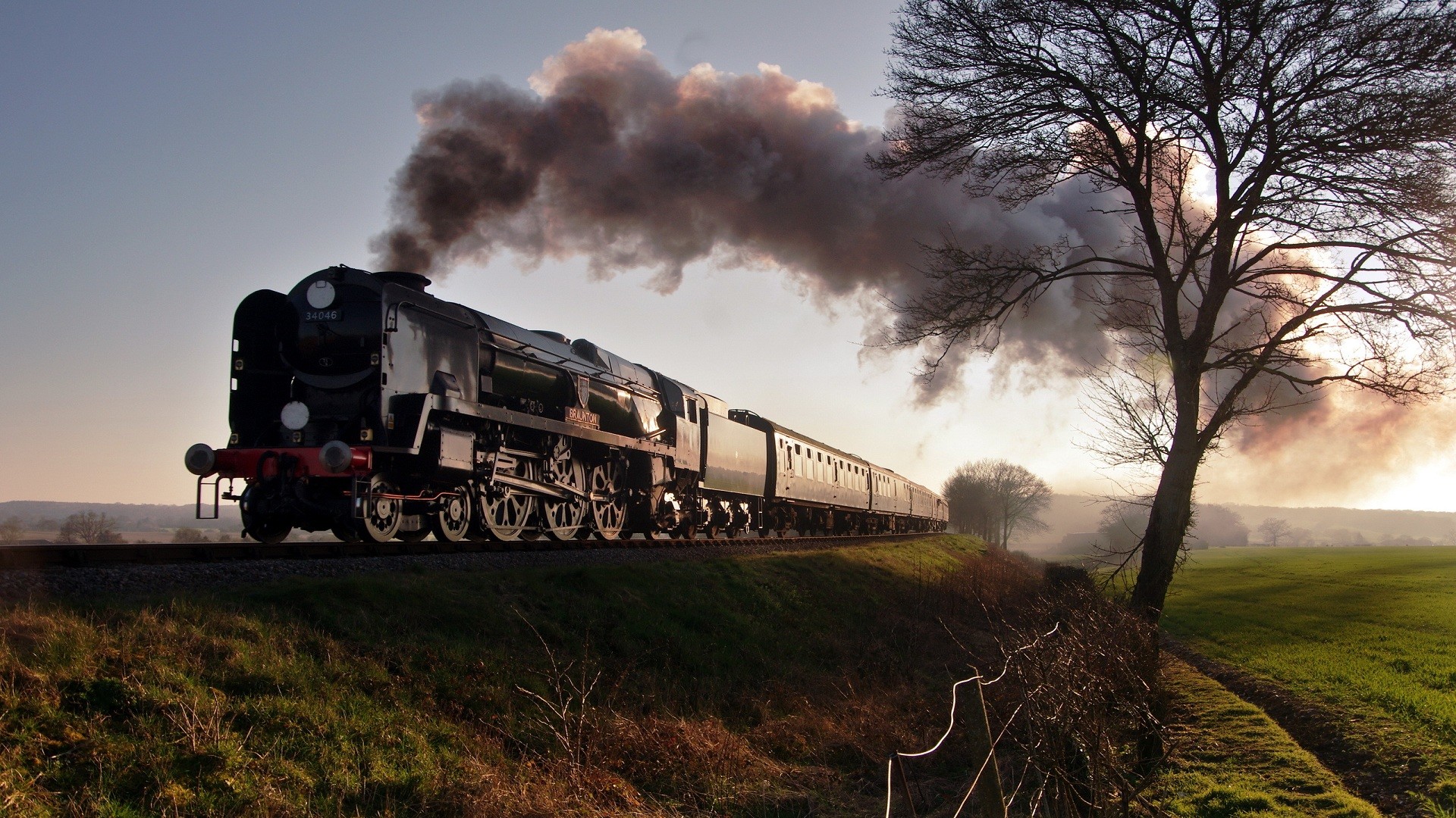 Old Trains - Old Train Wallpaper Hd - HD Wallpaper 