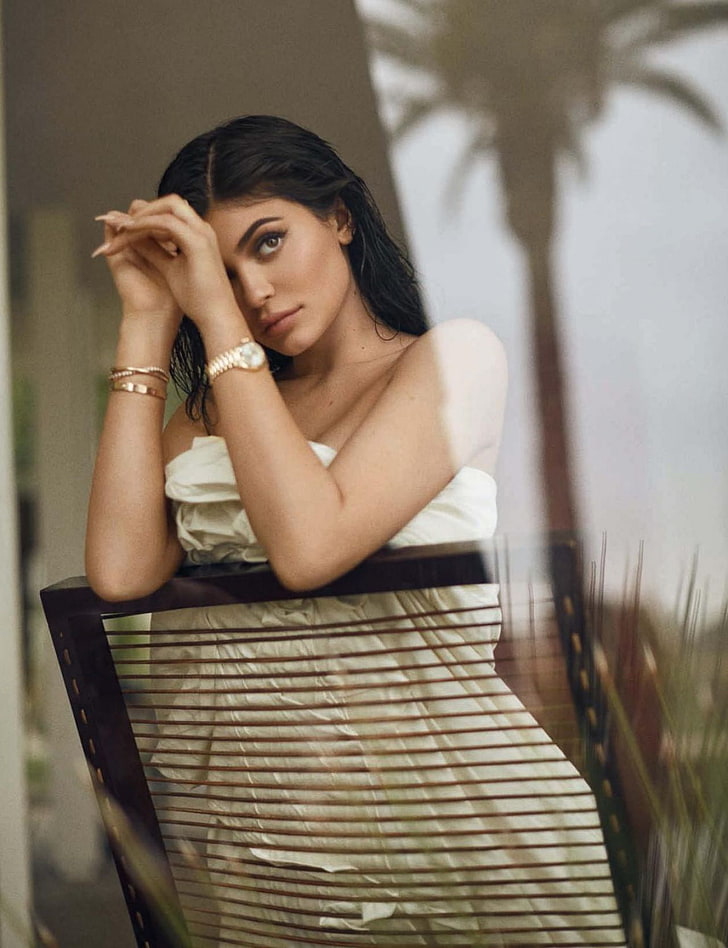 Kylie Jenner, Model, Women, One Person, Portrait, Beautiful - Kylie Jenner Photoshoot Gq - HD Wallpaper 