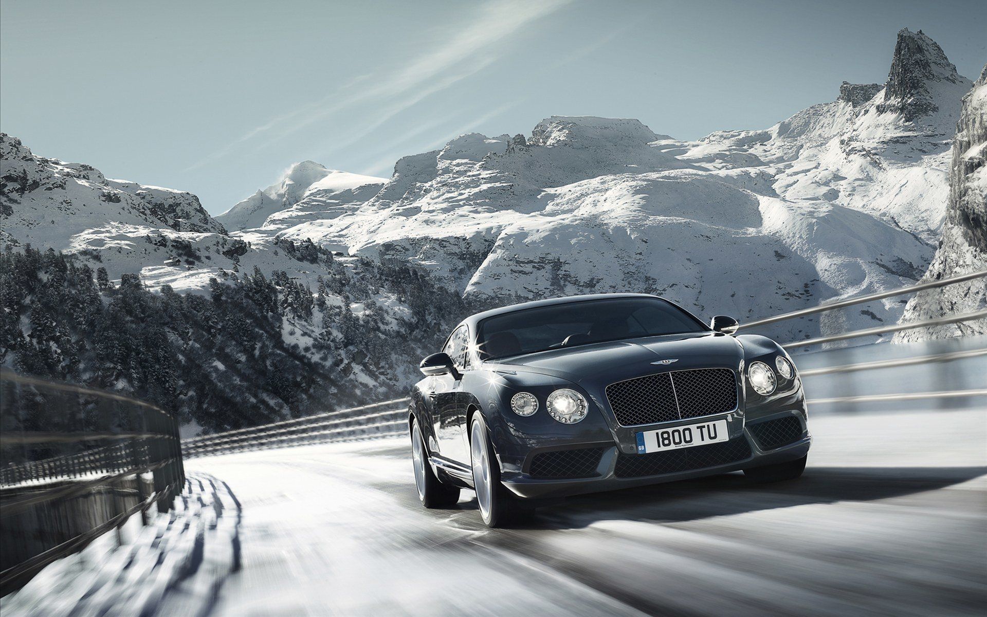 588 Bentley Hd Wallpapers - Bentley Continental Gt Hd - HD Wallpaper 