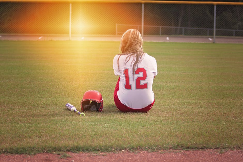 Softball Player - HD Wallpaper 