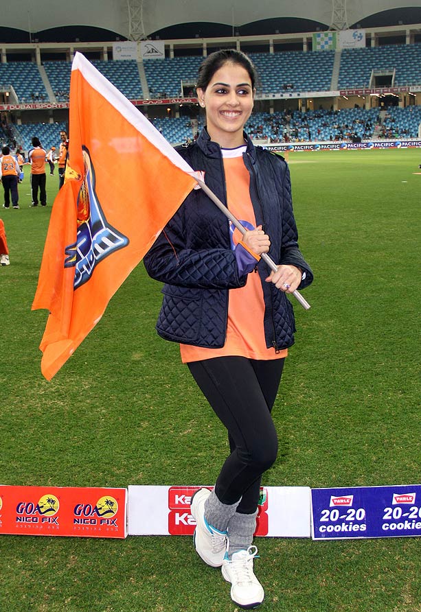 Genelia D Souza - Genelia D Souza Ccl - HD Wallpaper 