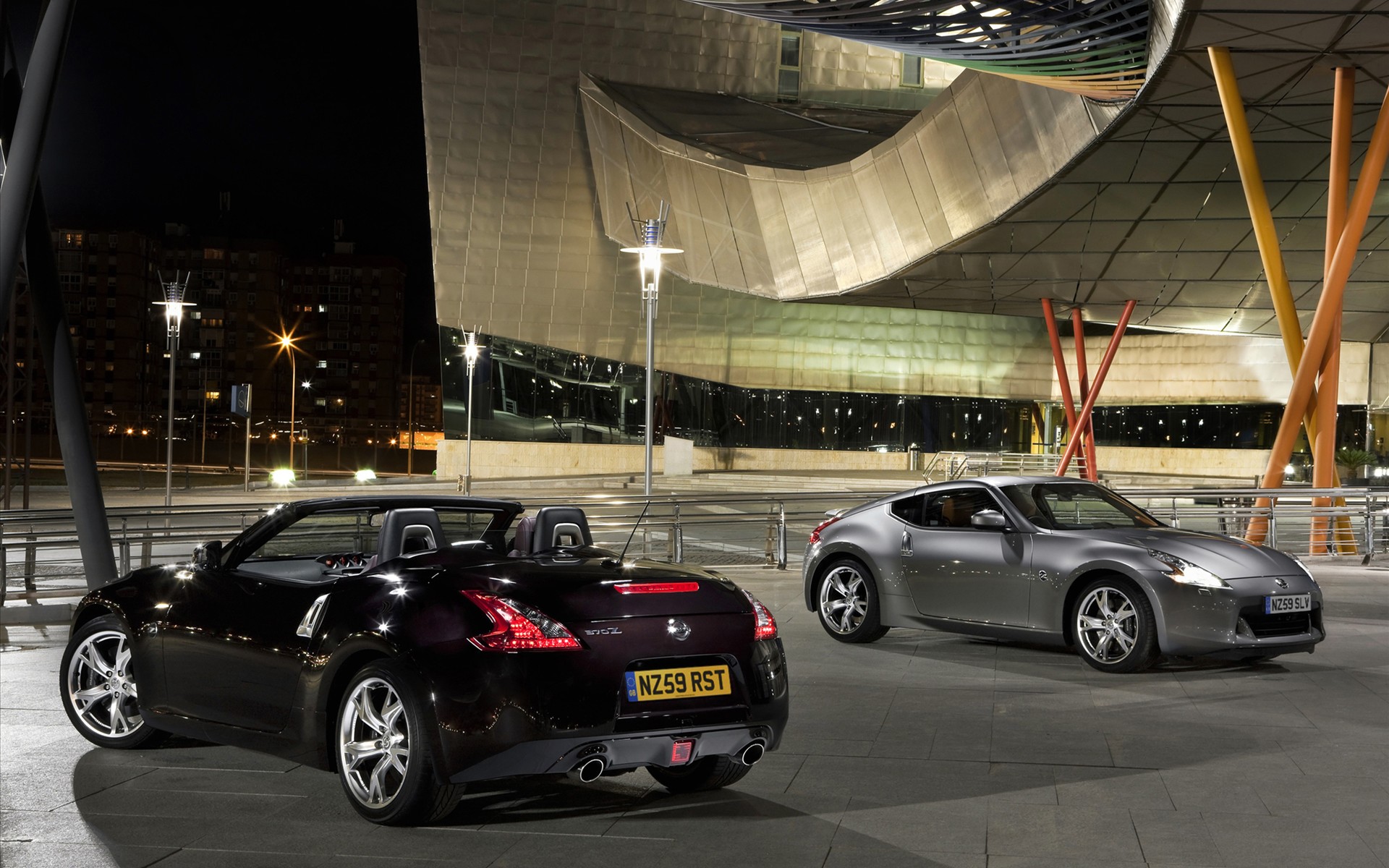 Nissan 370z Roadster 4 Wallpaper - Nissan 370z Roadster - HD Wallpaper 