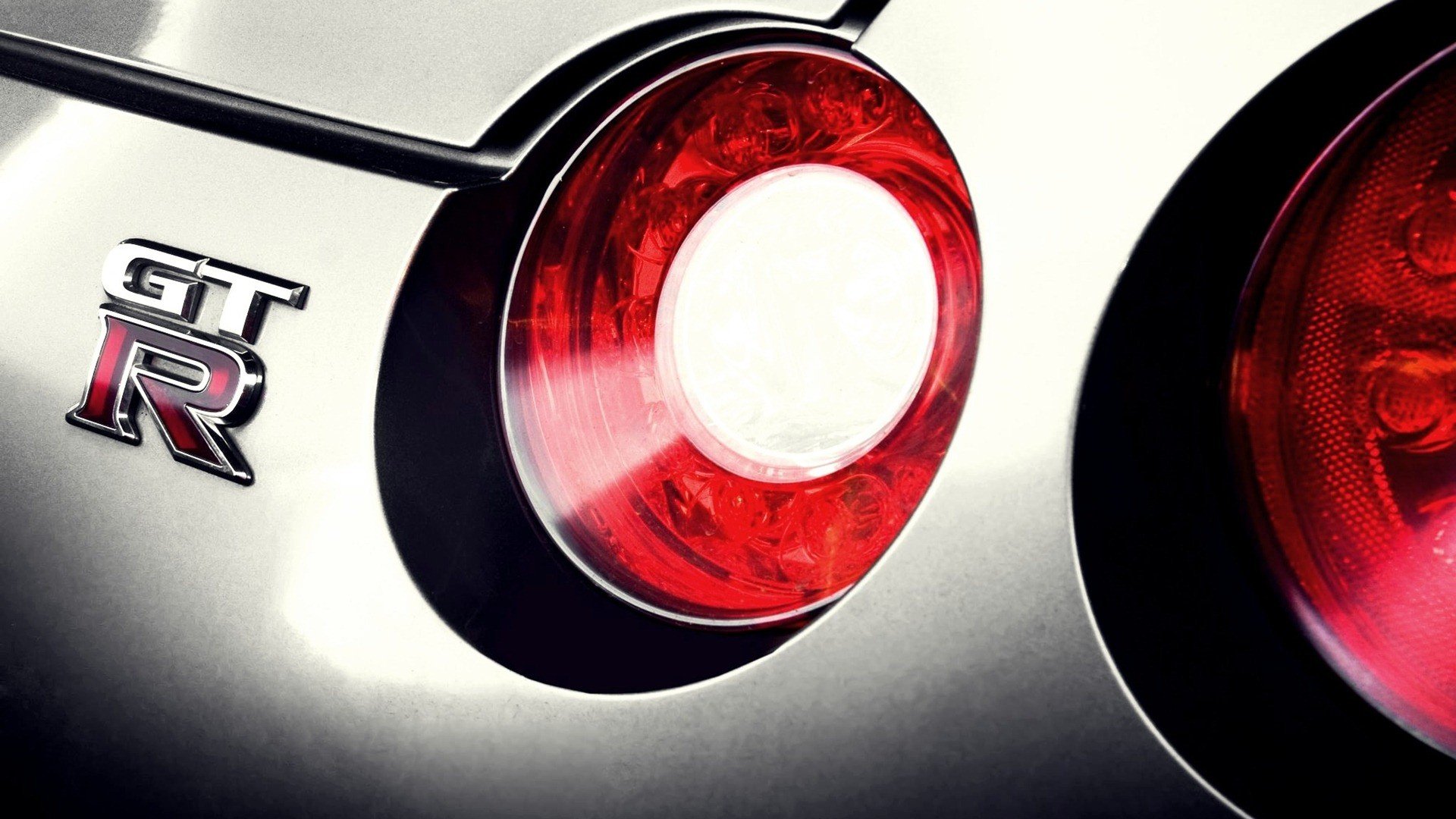 Nissan Gtr R35 Emblem - HD Wallpaper 