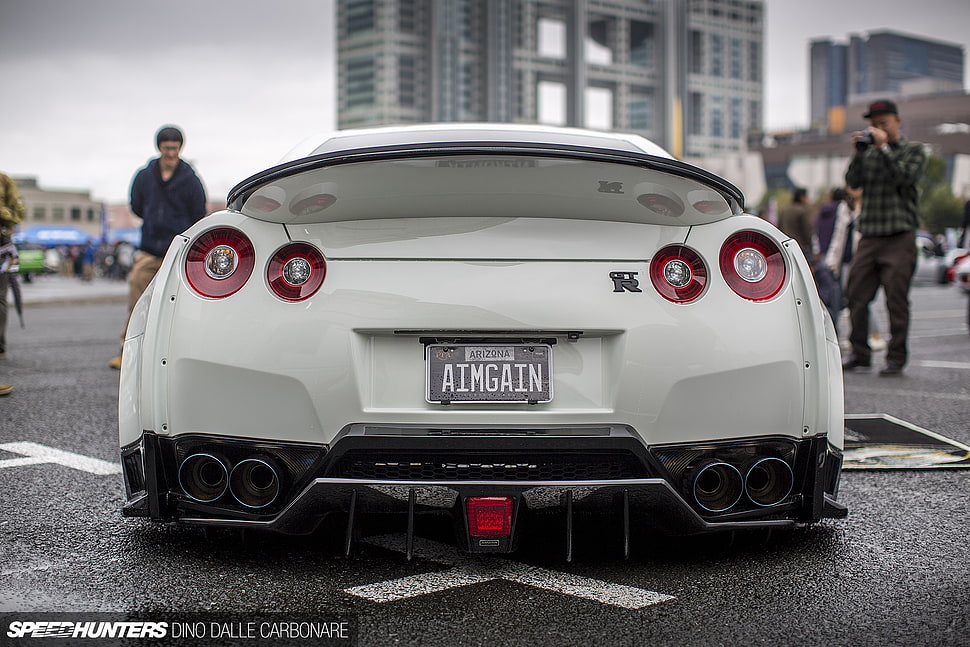 White Nissan R35 Gtr, Nissan, Gt R, Nissan Gt R, Nissan - Gtr R35 Custom - HD Wallpaper 