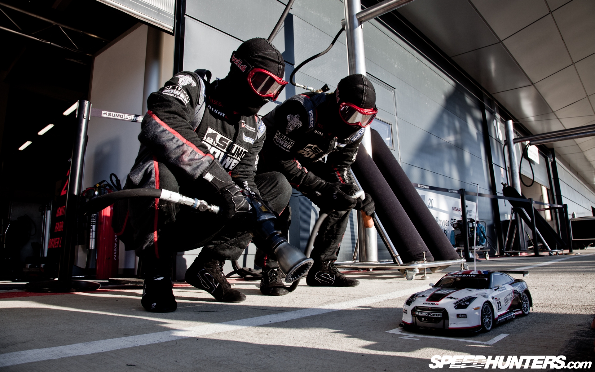 Wallpaper - Funny Nissan - HD Wallpaper 