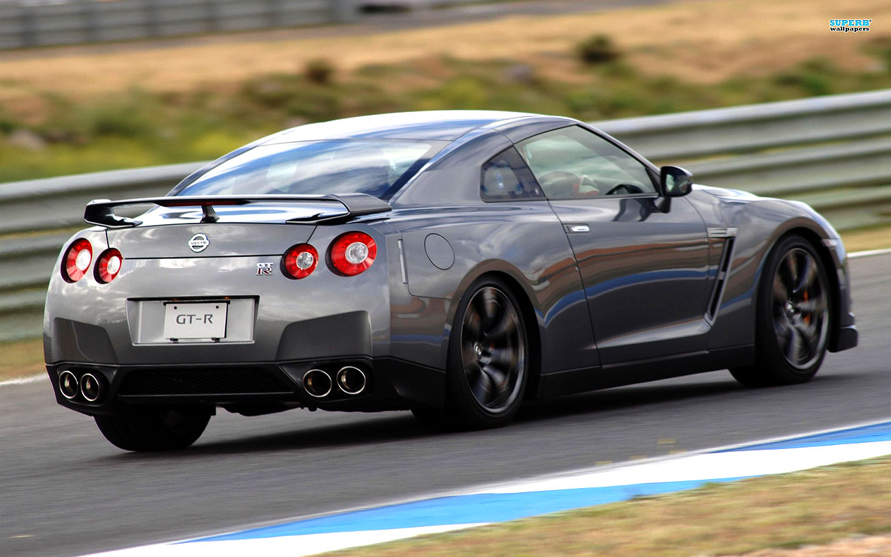 Nissan Gt R - HD Wallpaper 