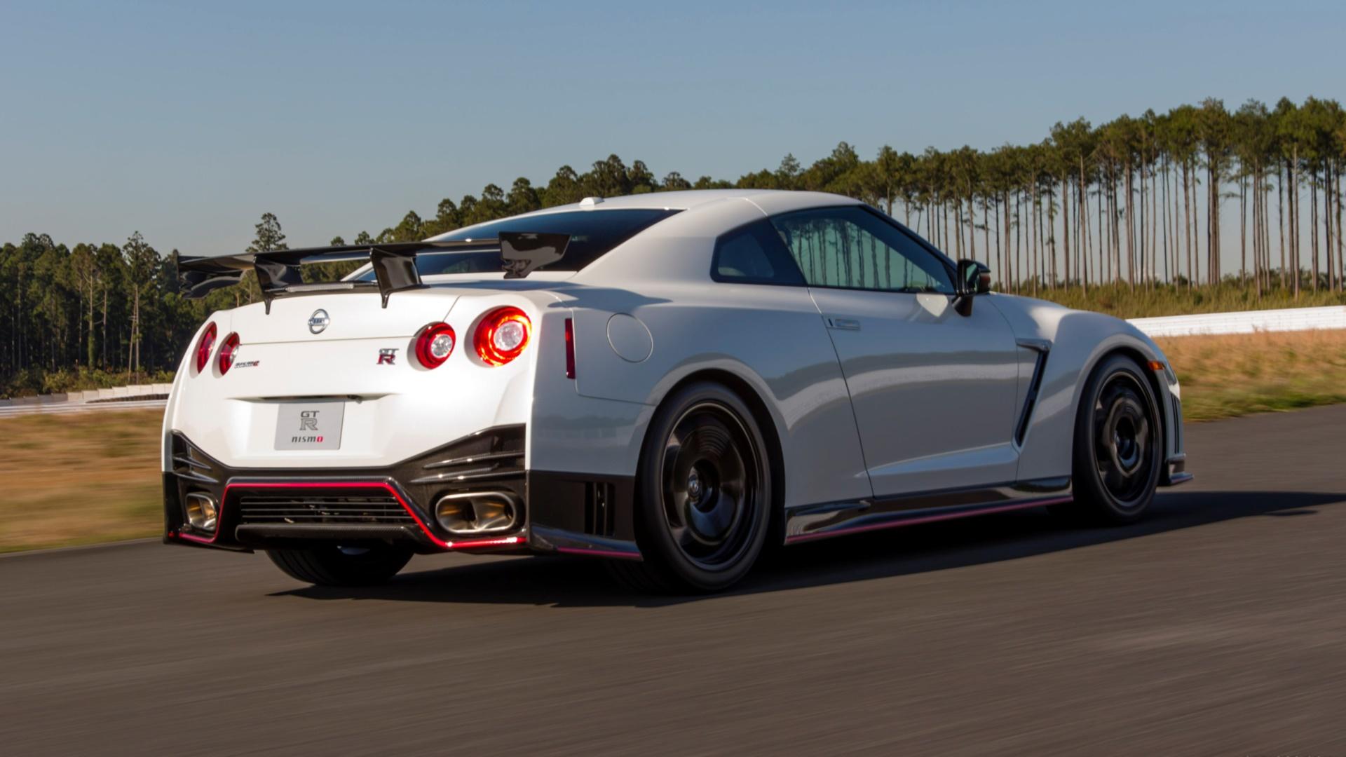 Big Ultra - Nissan Gtr 37 - HD Wallpaper 