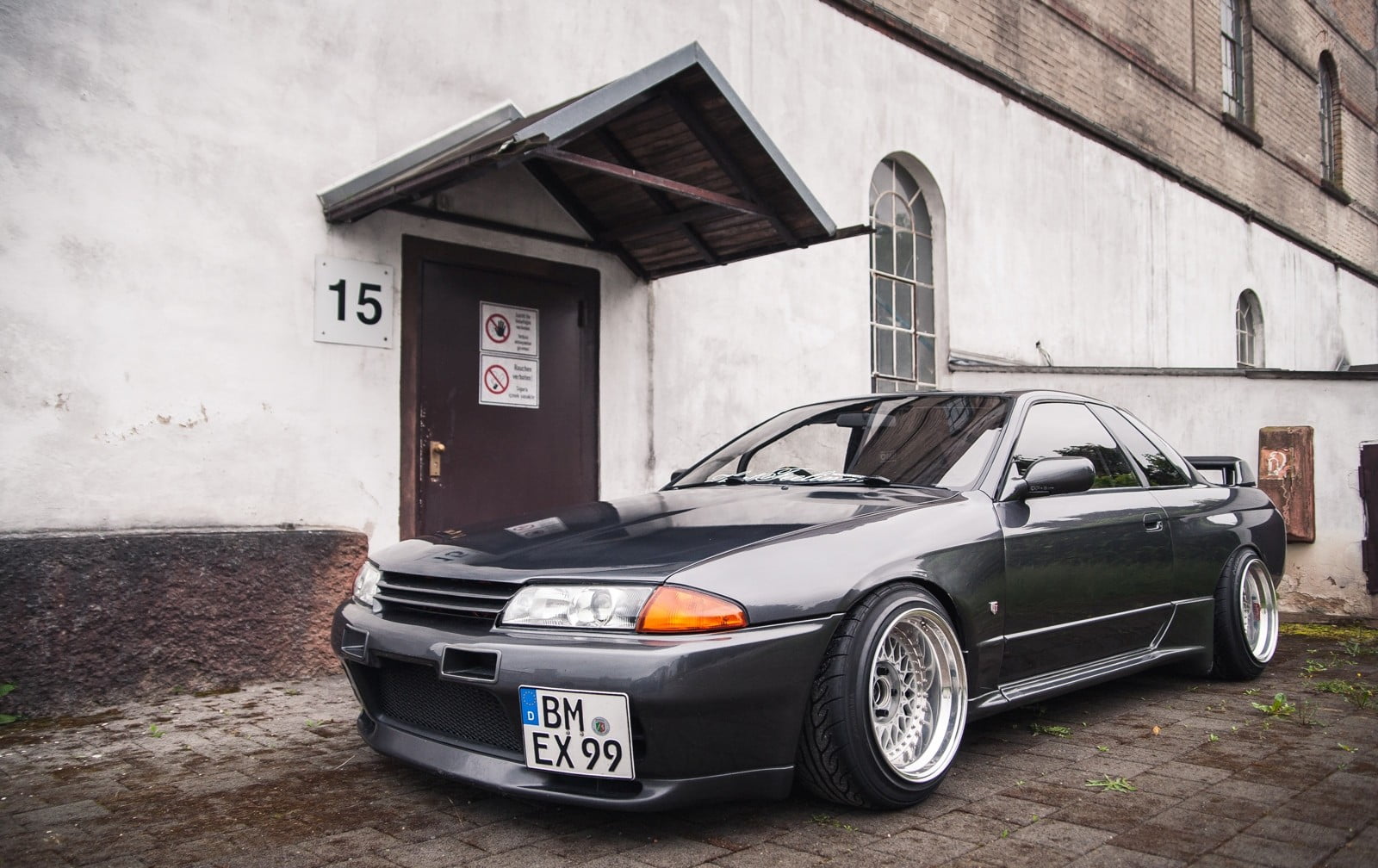 Nissan Skyline R32 Stance - HD Wallpaper 