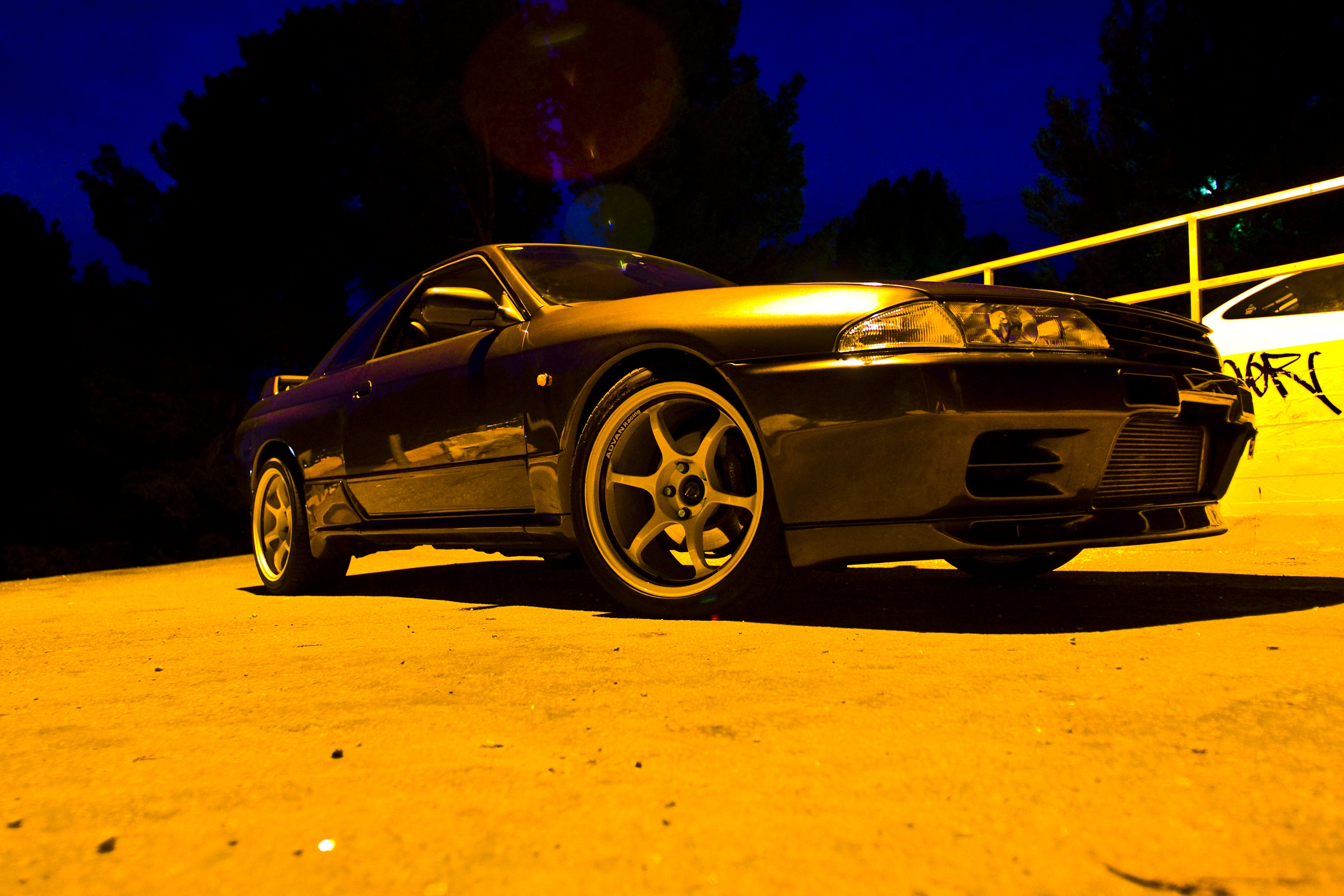 Cars Nissan Skyline Lowangle Shot Nissan Skyline R32 - Coupé - HD Wallpaper 