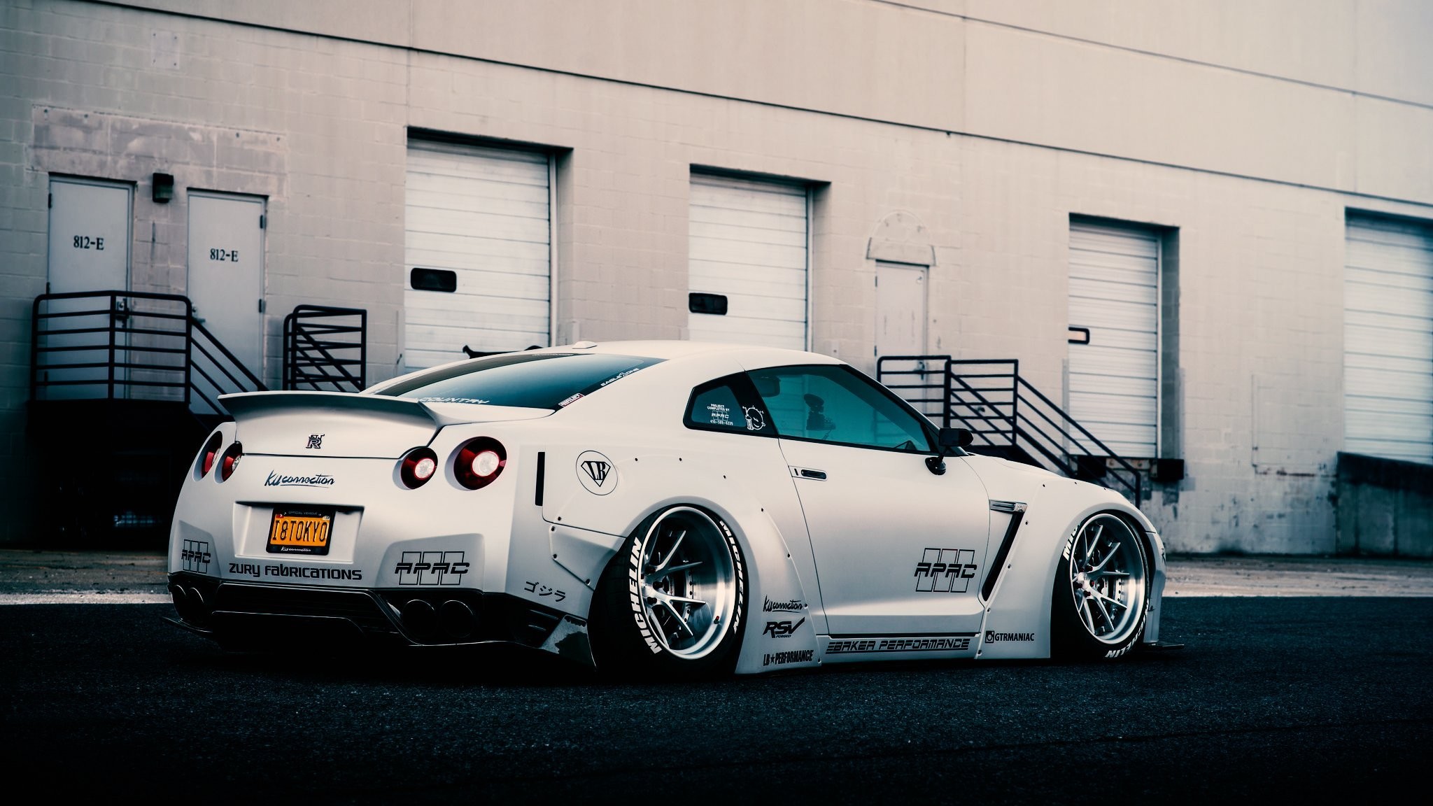 Nissan Gt-r R35 Liberty Walk White Low Japan Sport - Off White Liberty Walk Gtr - HD Wallpaper 