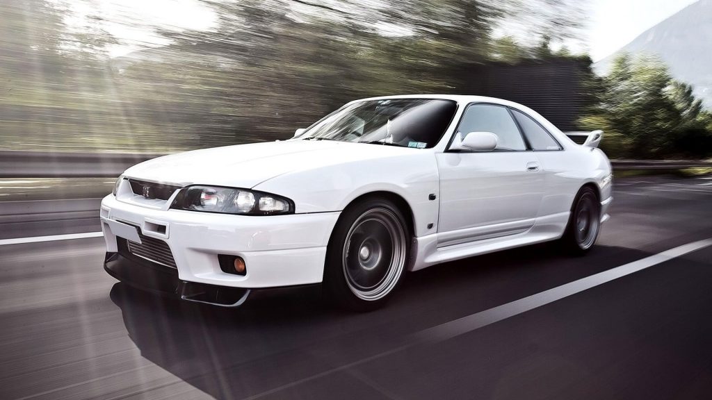 Nissan Skyline Illegal - White Nissan Gtr R33 - HD Wallpaper 