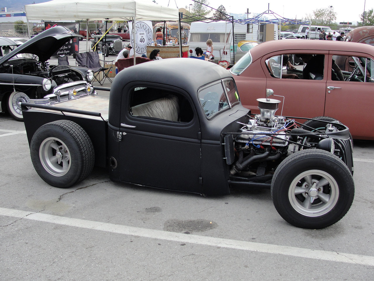 Hot Rod Wallpaper - Antique Car - HD Wallpaper 