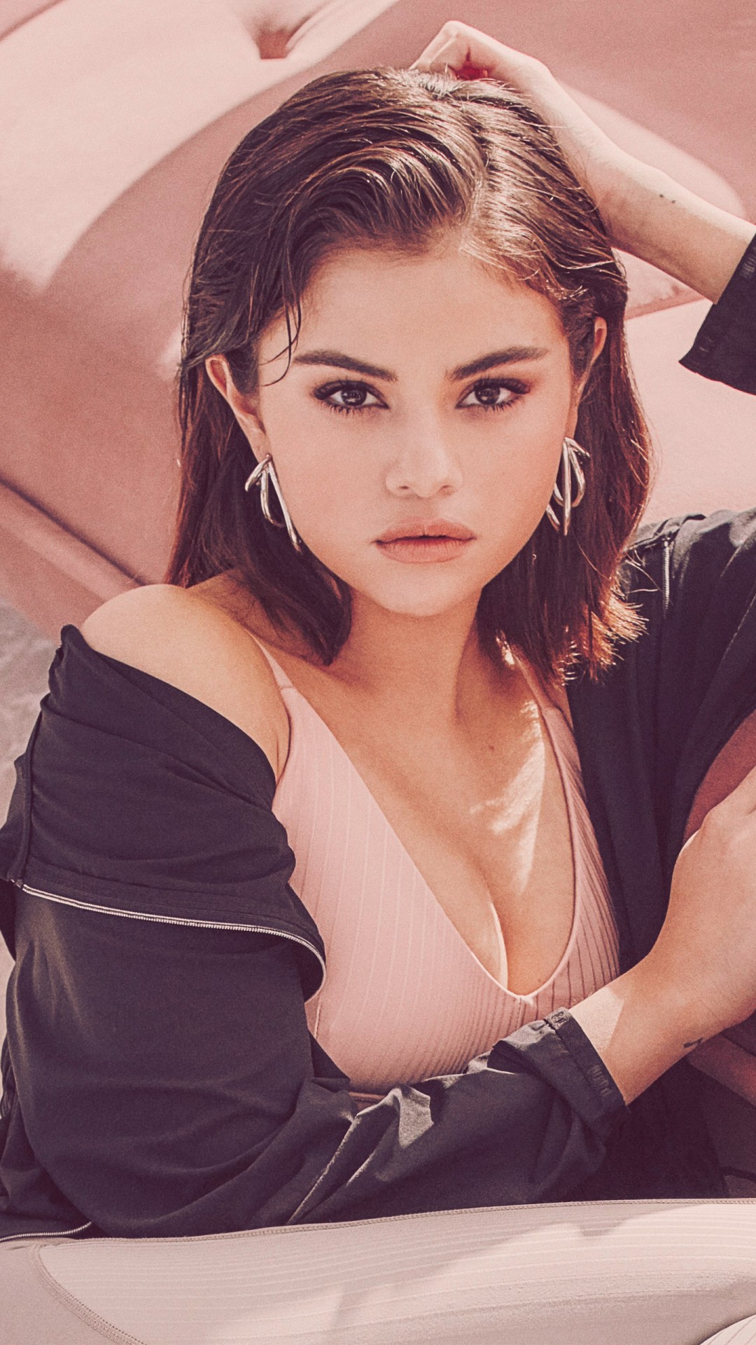 Selena Gomez Iphone Wallpaper 4k - 1080x1920 Wallpaper 