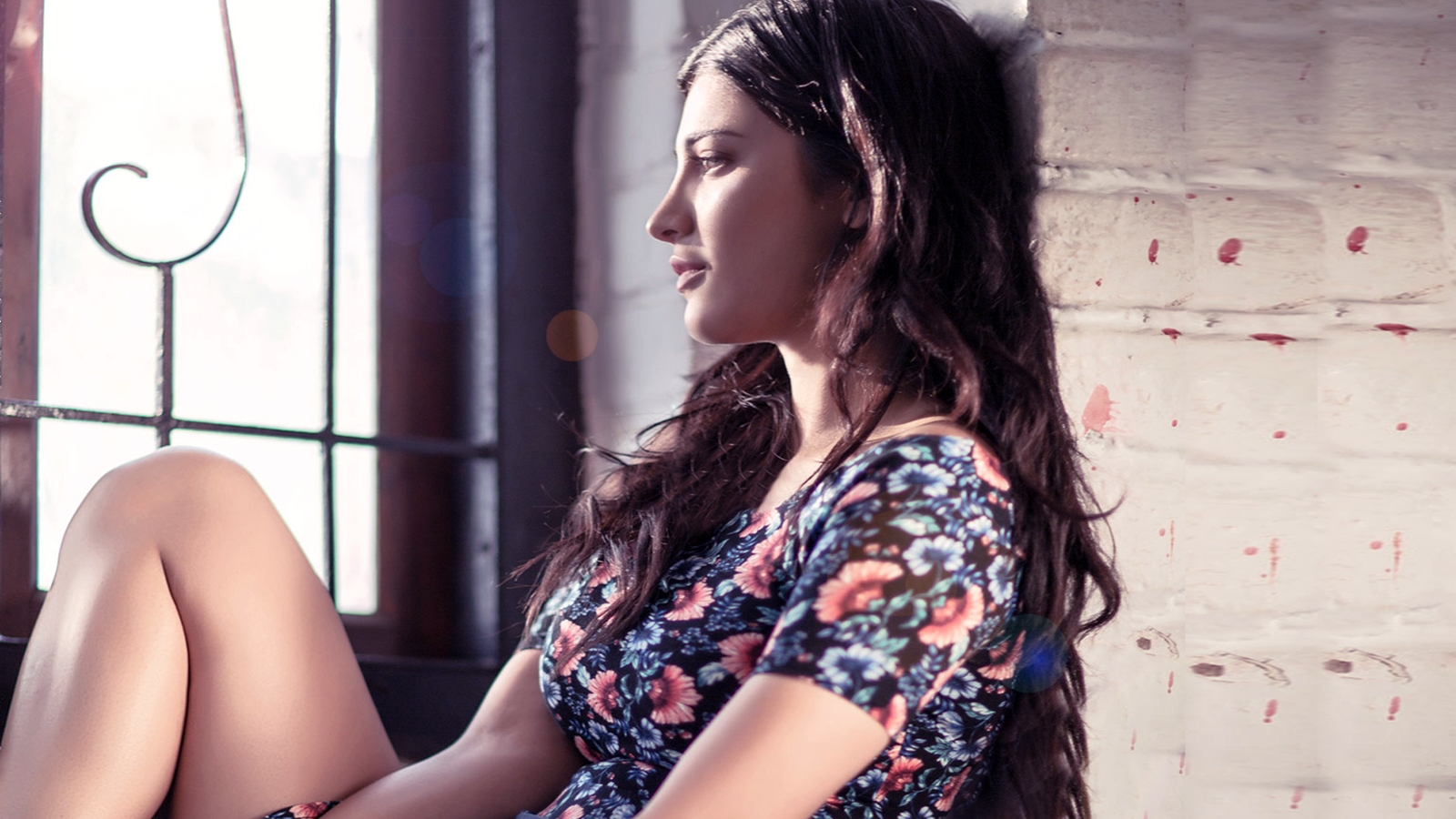 South Indian Beautiful Actress Shruti Haasan Hq Photos - South Indian Beautiful Actresses - HD Wallpaper 