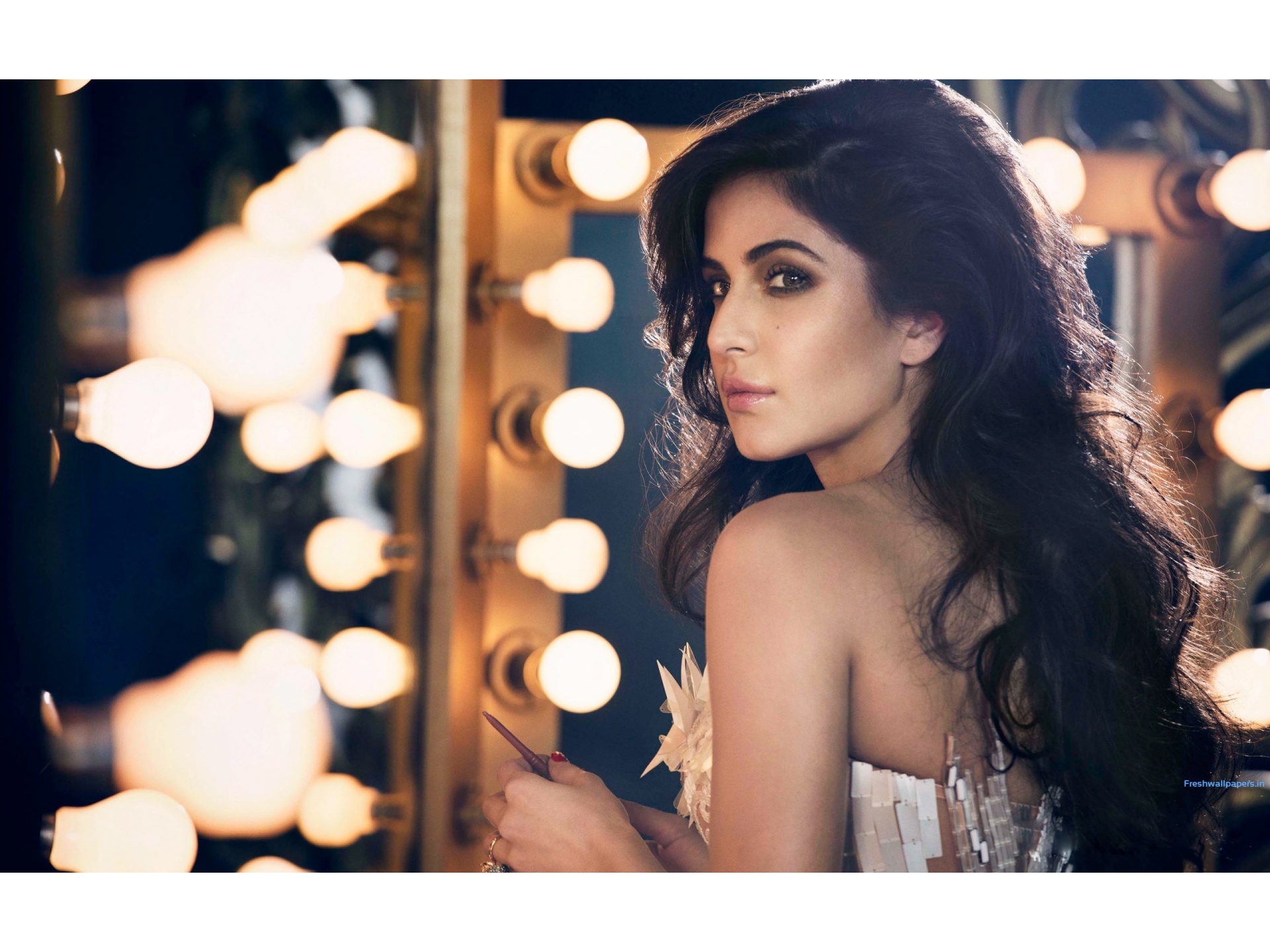 Indian Cute Girl Wallpaper - HD Wallpaper 