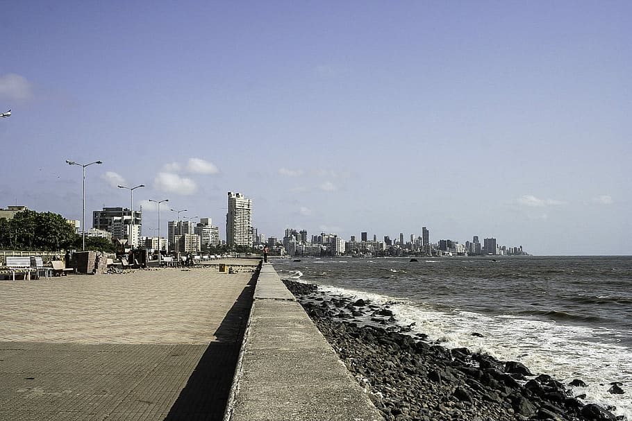Breach Candy And Nepean Sea Road In Mumbai, India, - Breach Candy - HD Wallpaper 